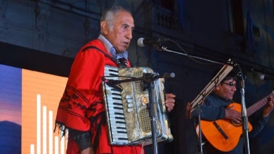 Exitoso "Especial 9 de julio" en Casa de Gobierno
