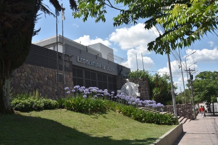 Presidencia de la Legislatura emiti&oacute; resoluci&oacute;n en apoyo al sector tabacalero de Jujuy