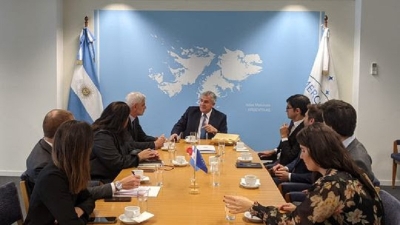Morales inici&oacute; una visita oficial a la Uni&oacute;n Europea