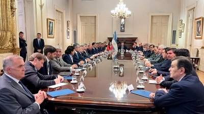 Milei pidi&oacute; apoyo a los gobernadores para su plan econ&oacute;mico y las provincias buscan m&aacute;s recursos