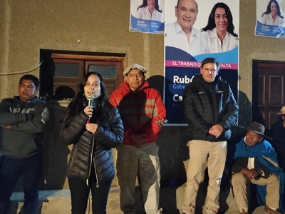 Rosa Apaza: &ldquo;Vamos a seguir defendiendo nuestras tierras en Caspal&aacute;&rdquo;
