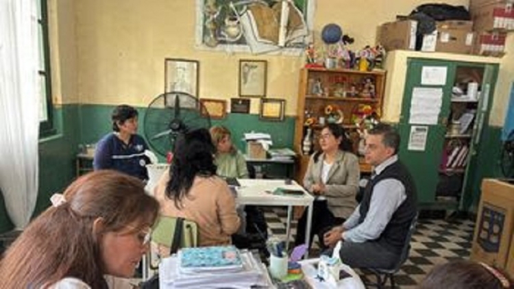 Acci&oacute;n intersectorial para mejorar sistema cloacal en escuela de Barro Negro