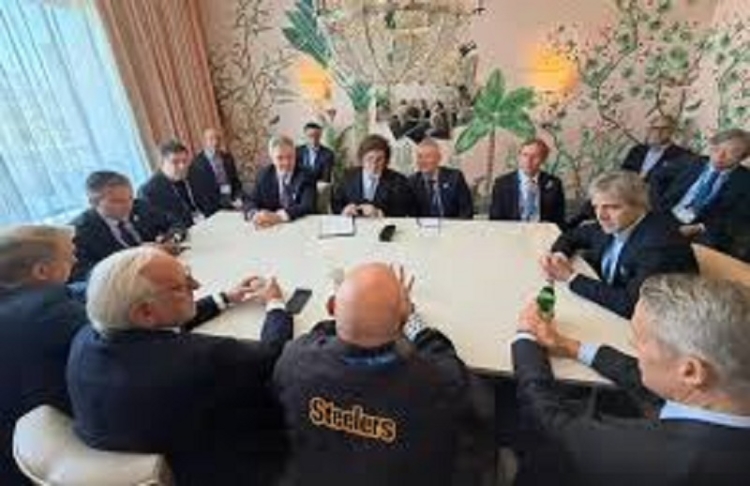 Milei se reuni&oacute; con grandes inversores en Los &Aacute;ngeles para potenciar la llegada de capitales