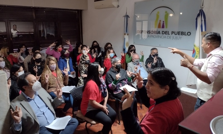 La Defensor&iacute;a del Pueblo de Jujuy capacita a su personal en el lenguaje de se&ntilde;as argentinas