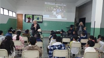 Ni&ntilde;os y ni&ntilde;as participaron de talleres sobre el buen trato hacia las personas mayores