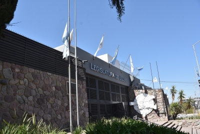 Ingres&oacute; a la legislatura la ley de declaraci&oacute;n de la necesidad de la reforma