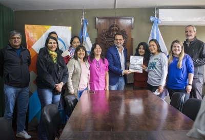 Entregaron reconocimiento a los profesionales de la salud del vacunatorio m&oacute;vil