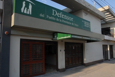 El Defensor del Pueblo de la provincia inst&oacute; a la poblaci&oacute;n a realizar un uso racional del servicio de agua potable