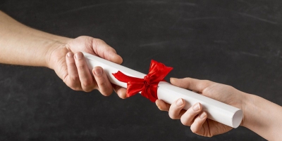 Educaci&oacute;n legaliza T&iacute;tulos para la entrega