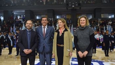 Los ministros Sadir y Bovi dieron inicio oficial a los Juegos Escolares 2023