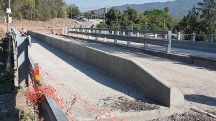 &Uacute;ltimos tramos de la ruta provincial N&deg; 4