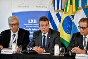 Con eje en uso de monedas locales para el comercio regional, Massa encabeza reuni&oacute;n del Mercosur