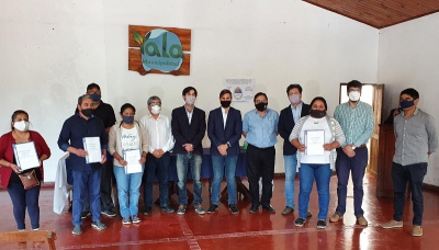 Conforman banco de microcr&eacute;dito en yala