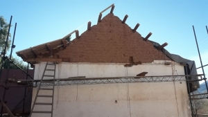 Iglesia de Uqu&iacute;a: con obra gruesa concluida, avanzan tareas m&aacute;s complejas