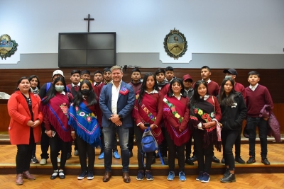 Alumnos de la escuela secundaria de la localidad de santa Ana visitaron la legislatura de Jujuy