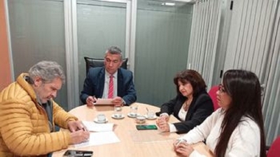 El ISJ rubric&oacute; convenio con la empresa Petrolera Jujuy S.A. para descuentos en la carga de GNC