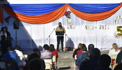 Ren&eacute; Casas presente en el 50&ordm; aniversario del colegio n&ordm; 2