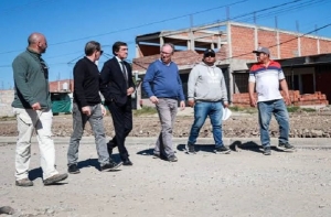 Avanza la pavimentaci&oacute;n de la avenida Juella para mejorar la conexi&oacute;n entre San Salvador y Palpal&aacute;