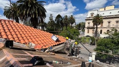 Obras de mantenimiento en el Hospital San Roque: techos, pisos, y otras pr&oacute;ximas