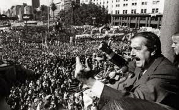 A 37 a&ntilde;os del triunfo de Alfons&iacute;n en el regreso de la democracia