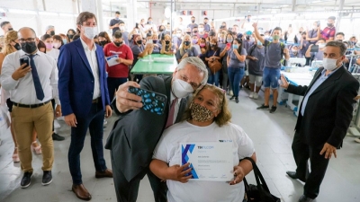 El Gobierno acelera la reconversi&oacute;n de planes sociales en empleo registrado