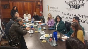 Ambiente y convencionales se reunieron con Colegio de T&eacute;cnicos y C&aacute;mara de la Construcci&oacute;n