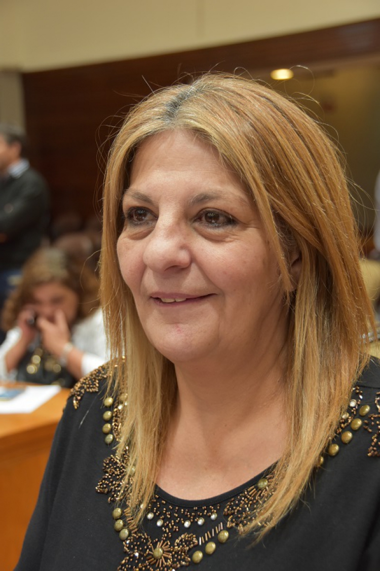 50 - 50: la diputada Haquim fomenta una efectiva democracia igualitaria