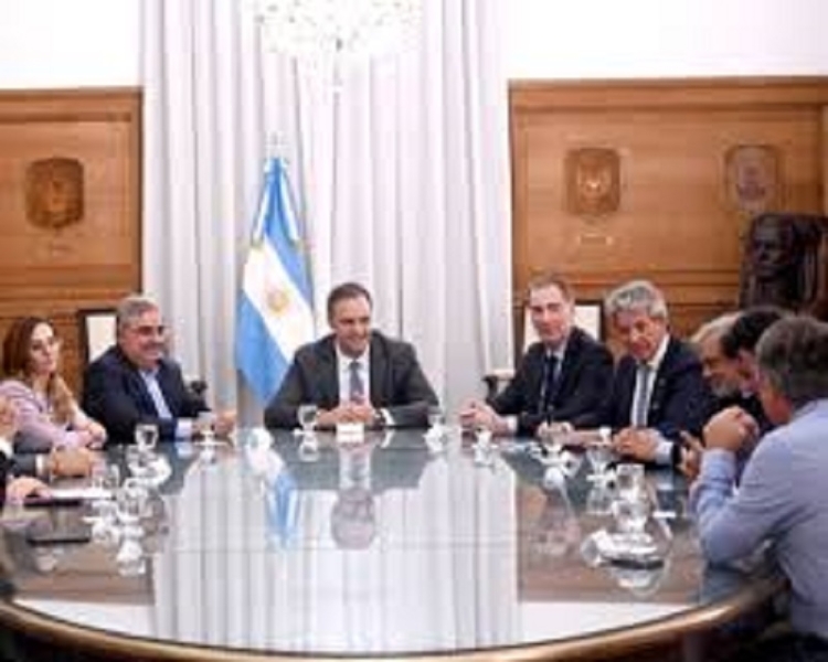 En medio de las especulaciones, Jalil visit&oacute; la Casa Rosada