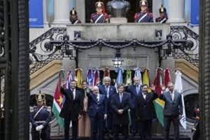 Milei pide mayor flexibilizaci&oacute;n del Mercosur y advierte: "Lo haremos acompa&ntilde;ados o solos"