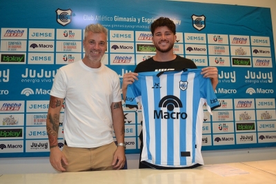 Minervino, Lazarte y Villarreal, firmaron contrato con el &ldquo;Lobo&rdquo;