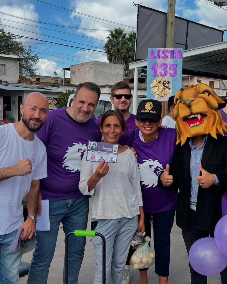Gustavo Mart&iacute;nez: &ldquo;proponemos un trabajo en equipo para resolver los problemas de los barrios&rdquo;