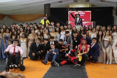 Cena blanca 2025: inolvidable noche vivieron los egresados de Palpal&aacute;