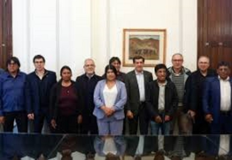 Sadir anunci&oacute; un plan de obras de agua y saneamiento para la Puna