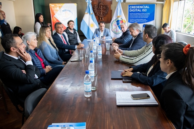Firma de convenio entre el Concejo Deliberante y el Instituto de Seguros de Jujuy