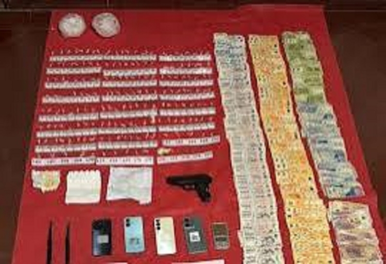 Narcomenudeo: secuestro de drogas, veh&iacute;culos, tel&eacute;fonos y un arma en m&aacute;s de 20 procedimientos