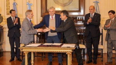 Firmaron convenio para la creaci&oacute;n de la carrera de Medicina en Jujuy