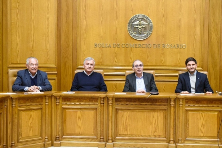 Morales expuso su modelo federal de inversiones en la Bolsa de Comercio de Rosario