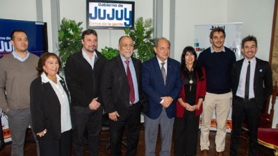 Jujuy colabora en la modernizaci&oacute;n del Registro Civil de Salta