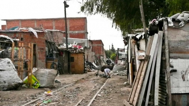 El &Iacute;ndice de pobreza tuvo un incremento de 5,5 puntos porcentual respecto de igual per&iacute;odo de 2019
