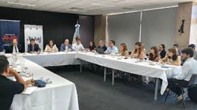 Paritarias: el Gobierno de Jujuy convoc&oacute; a los gremios estatales