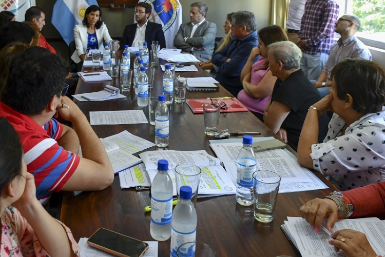 Concejales recibieron a funcionarios municipales