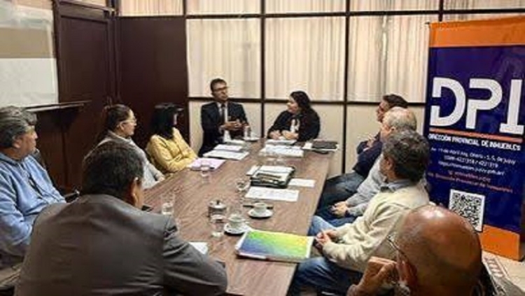 Trabajo conjunto para agilizar planos de mensura y avanzar en la escrituraci&oacute;n de inmuebles