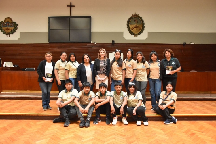 Estudiantes de Valle Grande visitaron la Legislatura y compartieron sus proyectos educativos