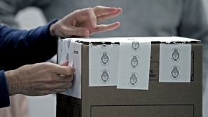 La C&aacute;mara Nacional Electoral pidi&oacute; vacunar contra el coronavirus a las autoridades de mesa