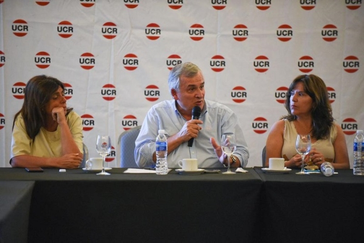 Se realiz&oacute; un encuentro de  dirigentes radicales de todo el pa&iacute;s