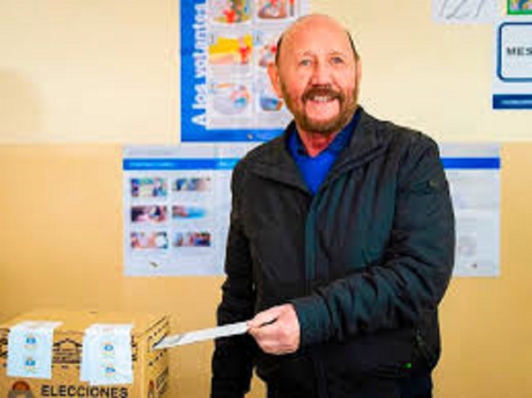 Gildo Insfr&aacute;n volvi&oacute; a arrasar en Formosa y allan&oacute; su camino hacia una reforma constitucional