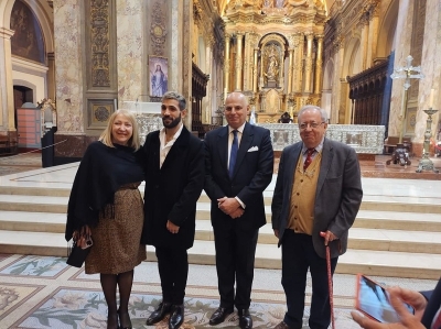 Rep&uacute;blica de San Marino: galopo invitada a misa aniversario