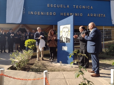 Herminio Arrieta fue recordado en los 50 a&ntilde;os de la Escuela T&eacute;cnica Herminio Arrieta