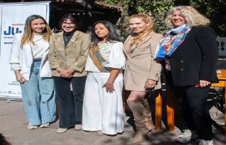 "Vistiendo Ra&iacute;ces": un desfile que celebra la moda, la identidad y el origen de Jujuy