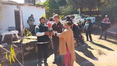 "Mi Primer Emprendimiento Hort&iacute;cola": exitosa jornada de formaci&oacute;n agr&iacute;cola en la Chacra Experimental Valle Grande